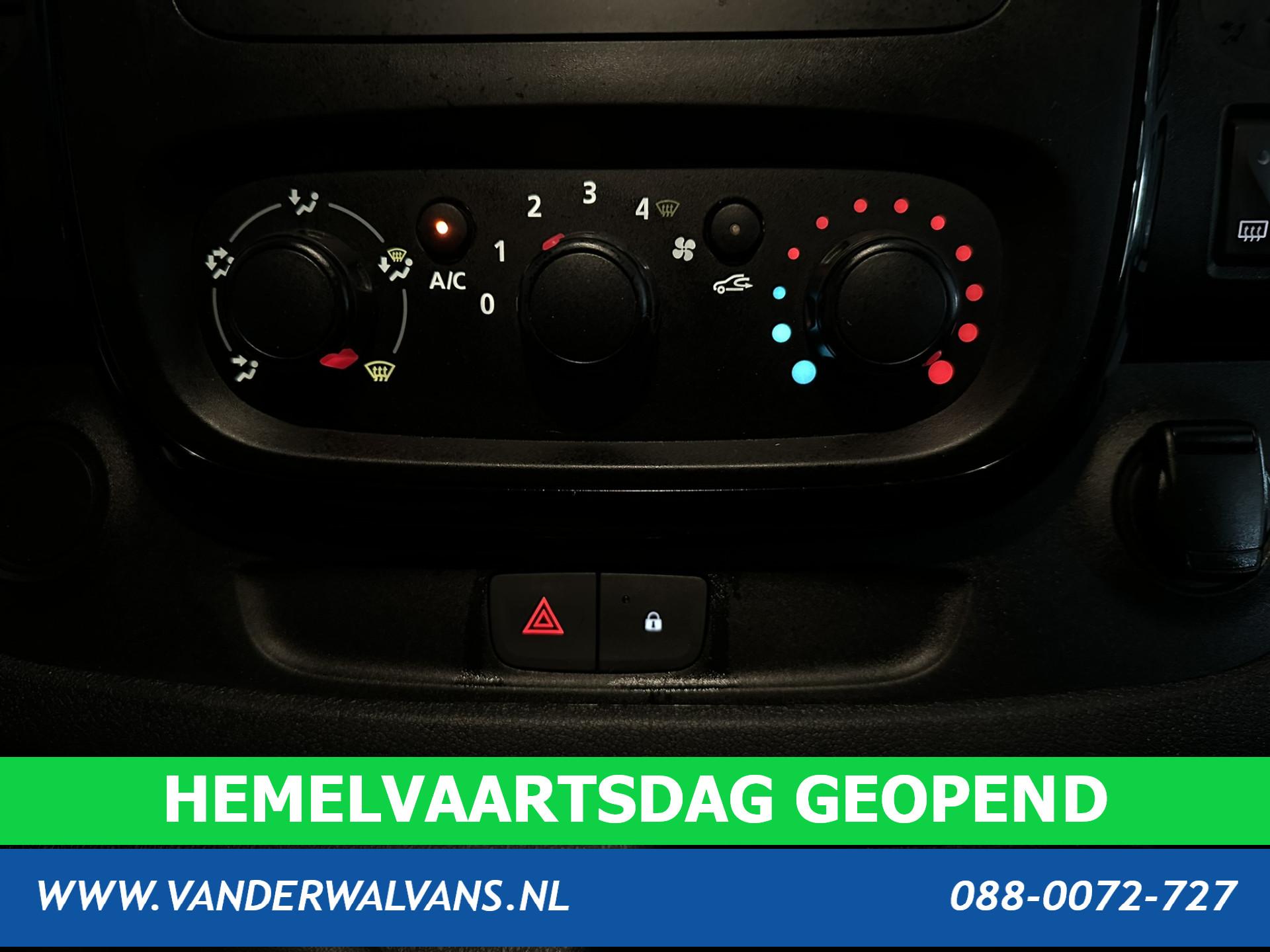 Foto 4 van Opel Vivaro 1.6 CDTI 126pk L2H1 inrichting Euro6 Airco | Navigatie | Camera | Imperiaal | Trap | Trekhaak