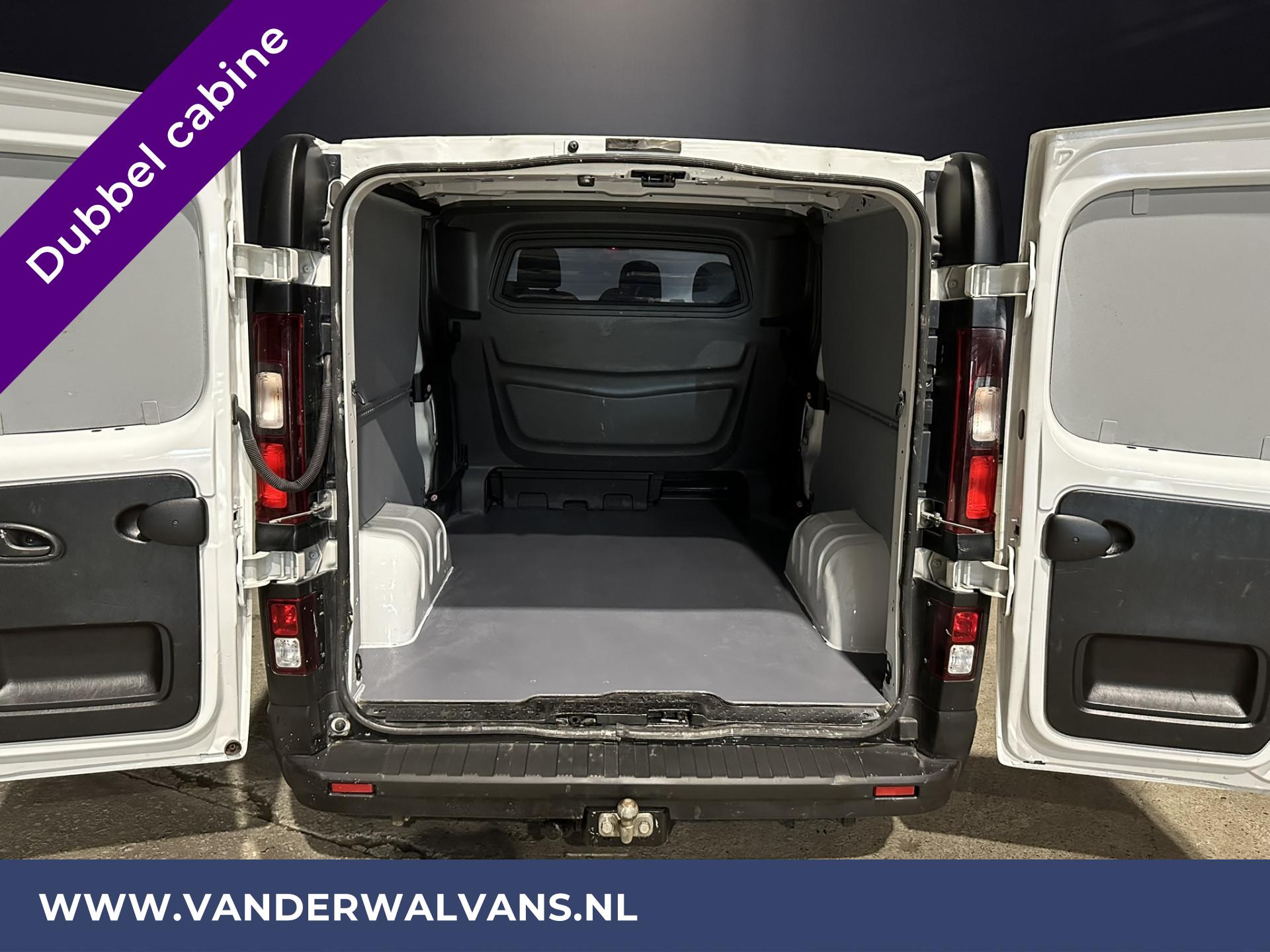 Foto 4 van Opel Vivaro 1.6 CDTI 122pk L2H1 Dubbele cabine Euro6 Airco | Navigatie | 6 Zits | Trekhaak