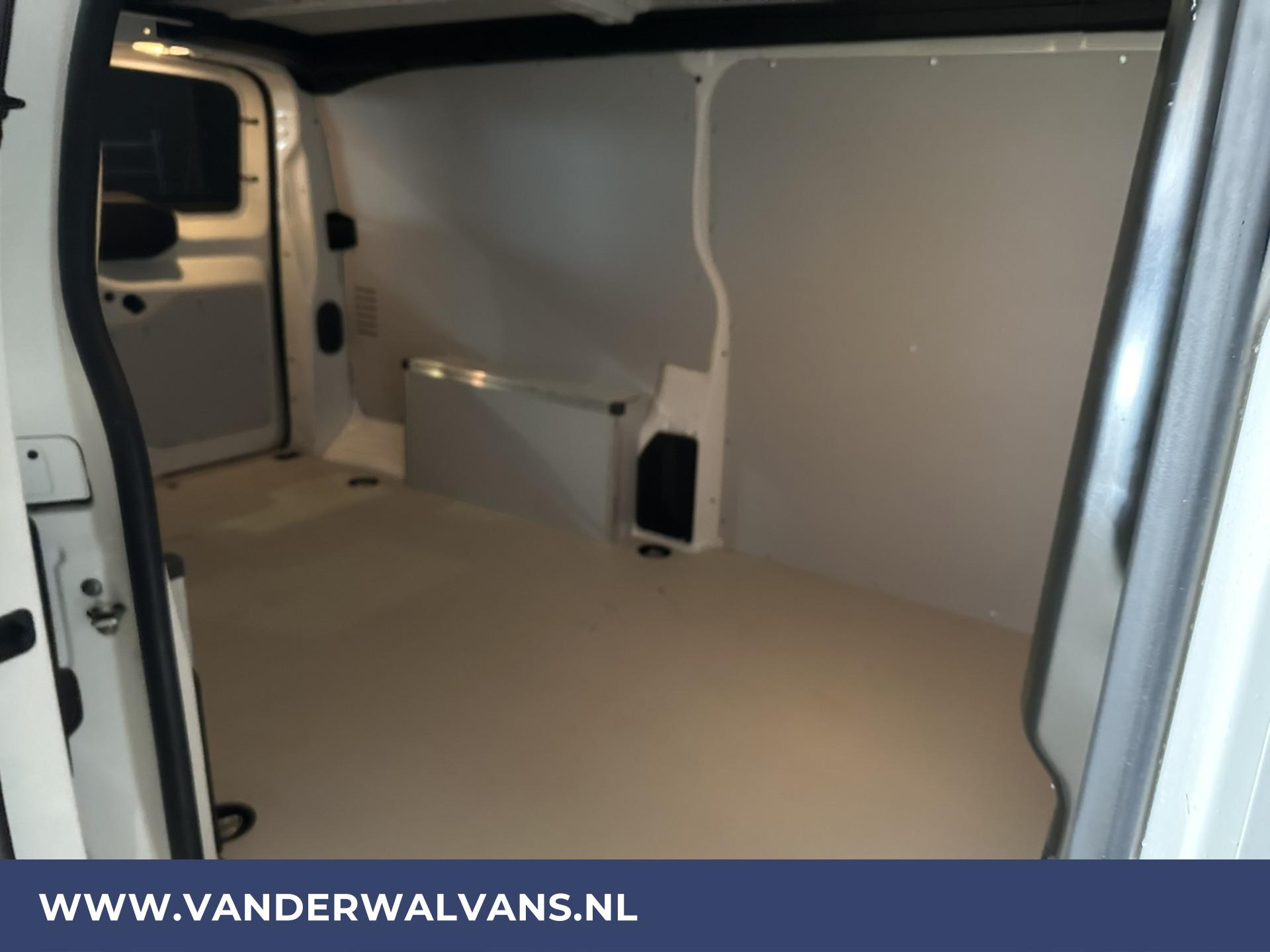 Foto 12 van Opel Vivaro 1.6 CDTI L3H1 XL Euro6 Airco | LED | Cruise | Navigatie | Apple Carplay | Android auto