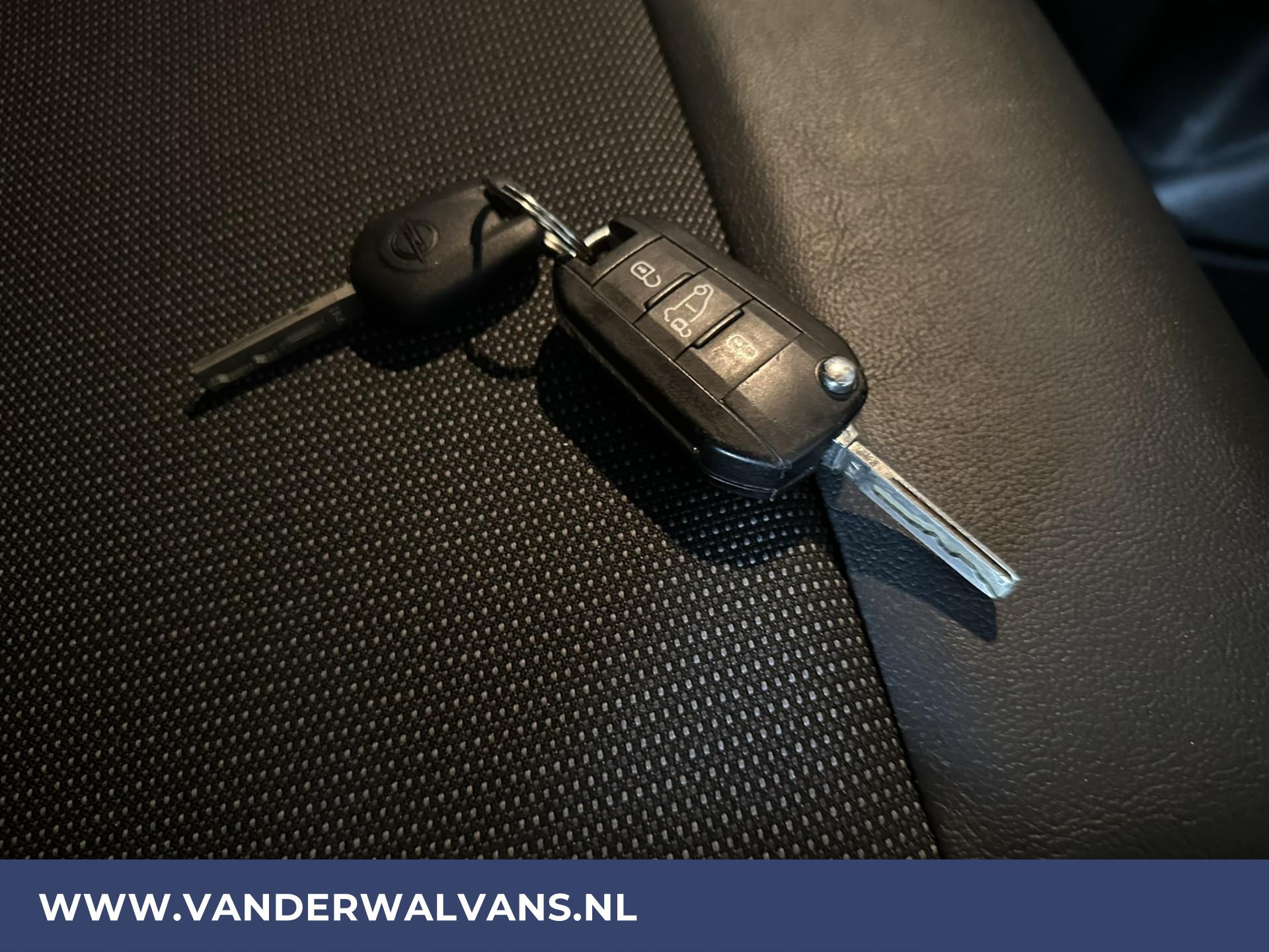 Foto 17 van Opel Vivaro 1.5 CDTI L3H1 XL Euro6 Airco | Navigatie | Camera | Cruisecontrol | Apple Carplay