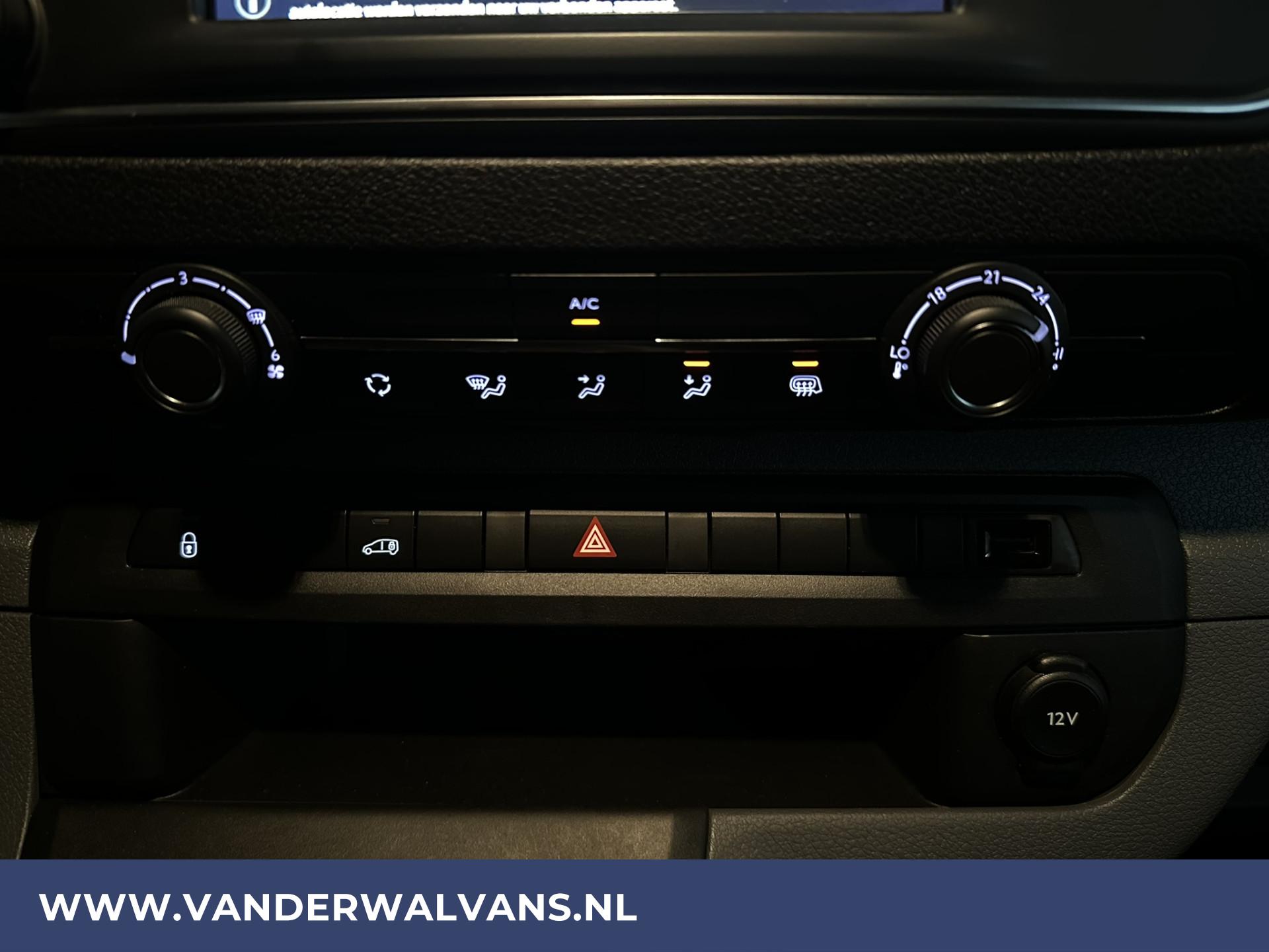 Foto 4 van Opel Vivaro 2.0 CDTI 123pk L2H1 Euro6 Airco | Camera | Cruisecontrol | Apple Carplay