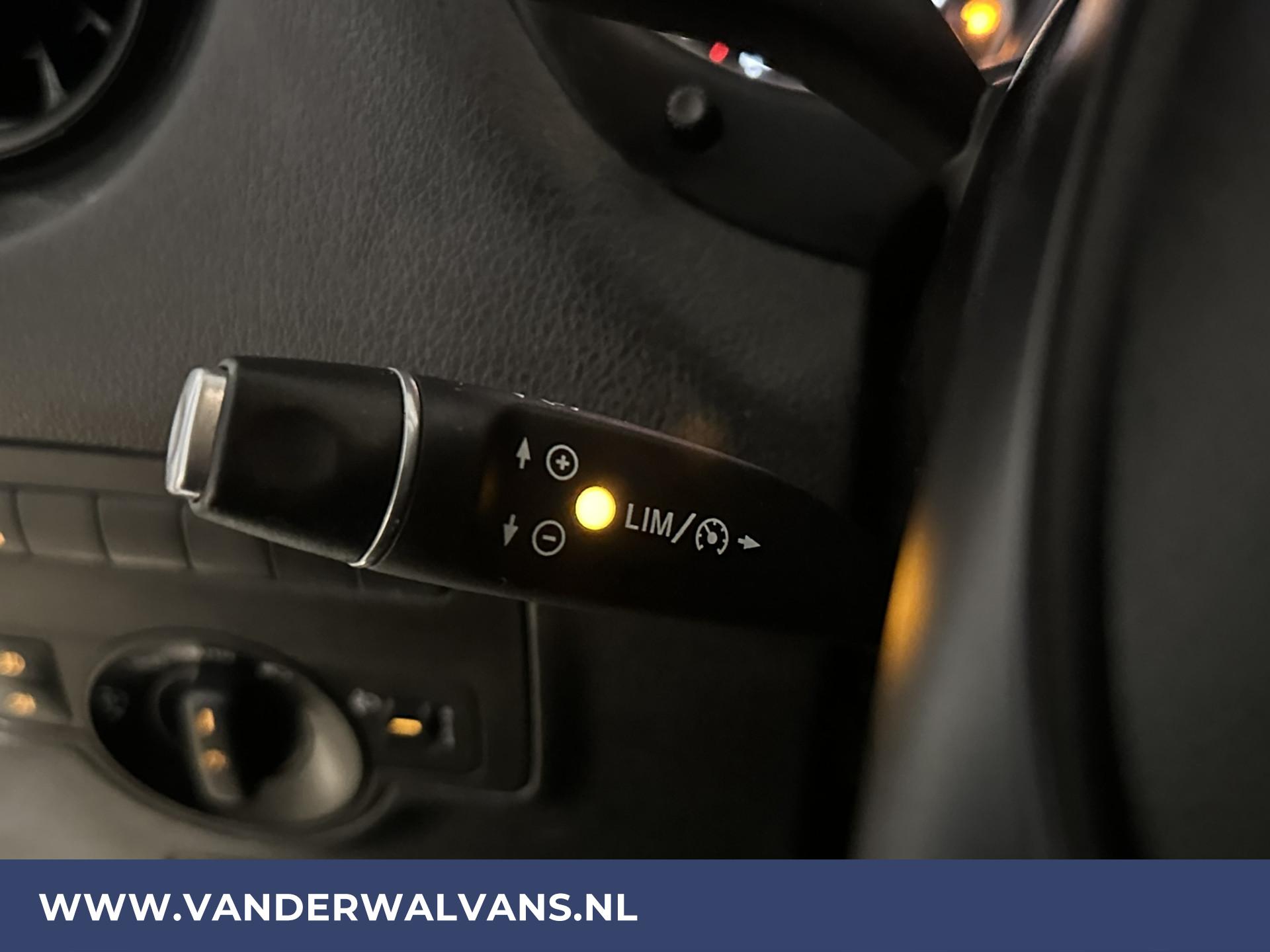 Foto 10 van Mercedes-Benz Vito 116 CDI 163pk L3H1 XL Euro6 Airco | Navigatie | Camera | cruisecontrol | Apple Carplay