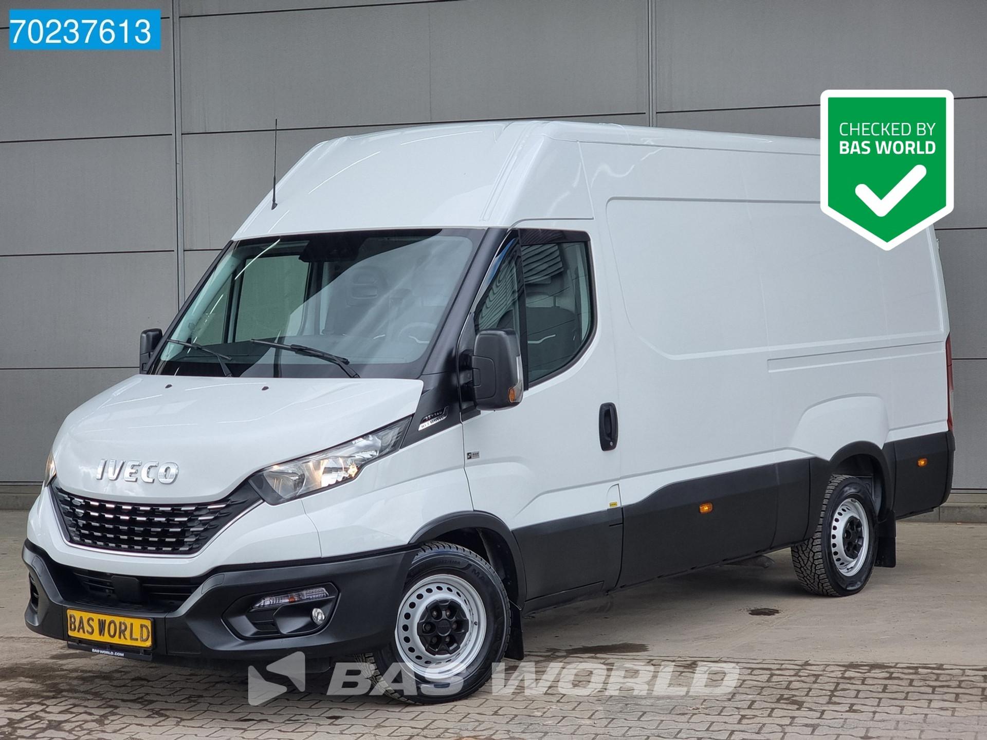 Foto 1 van Iveco Daily 35S14 Automaat L2H2 Airco Cruise Standkachel PDC 12m3 Airco Cruise control