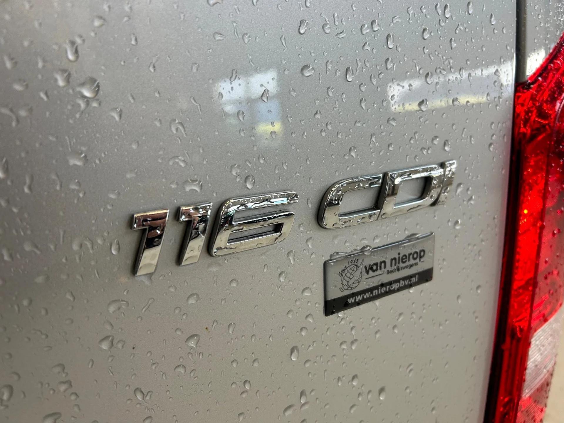 Foto 4 van Mercedes-Benz Vito 116CDI L2H1 Automaat Airco Navi Cruisecontrol