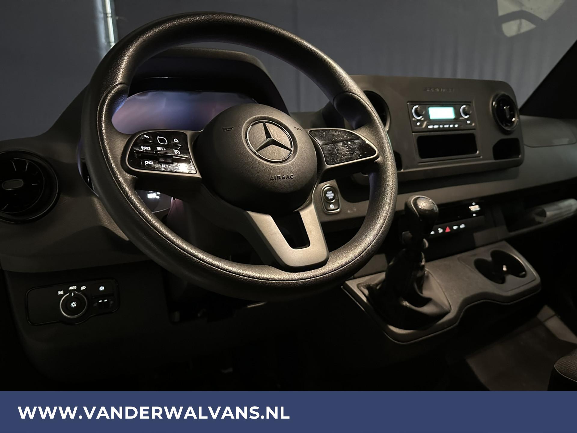 Foto 14 van Mercedes-Benz Sprinter 315 CDI 150pk L3H2 Fabrieksgarantie Euro6 Airco | Camera | Cruisecontrol