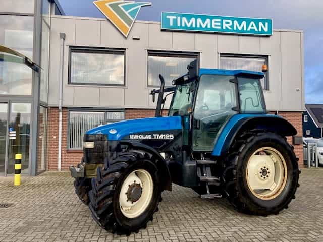New Holland TM125 Range Command