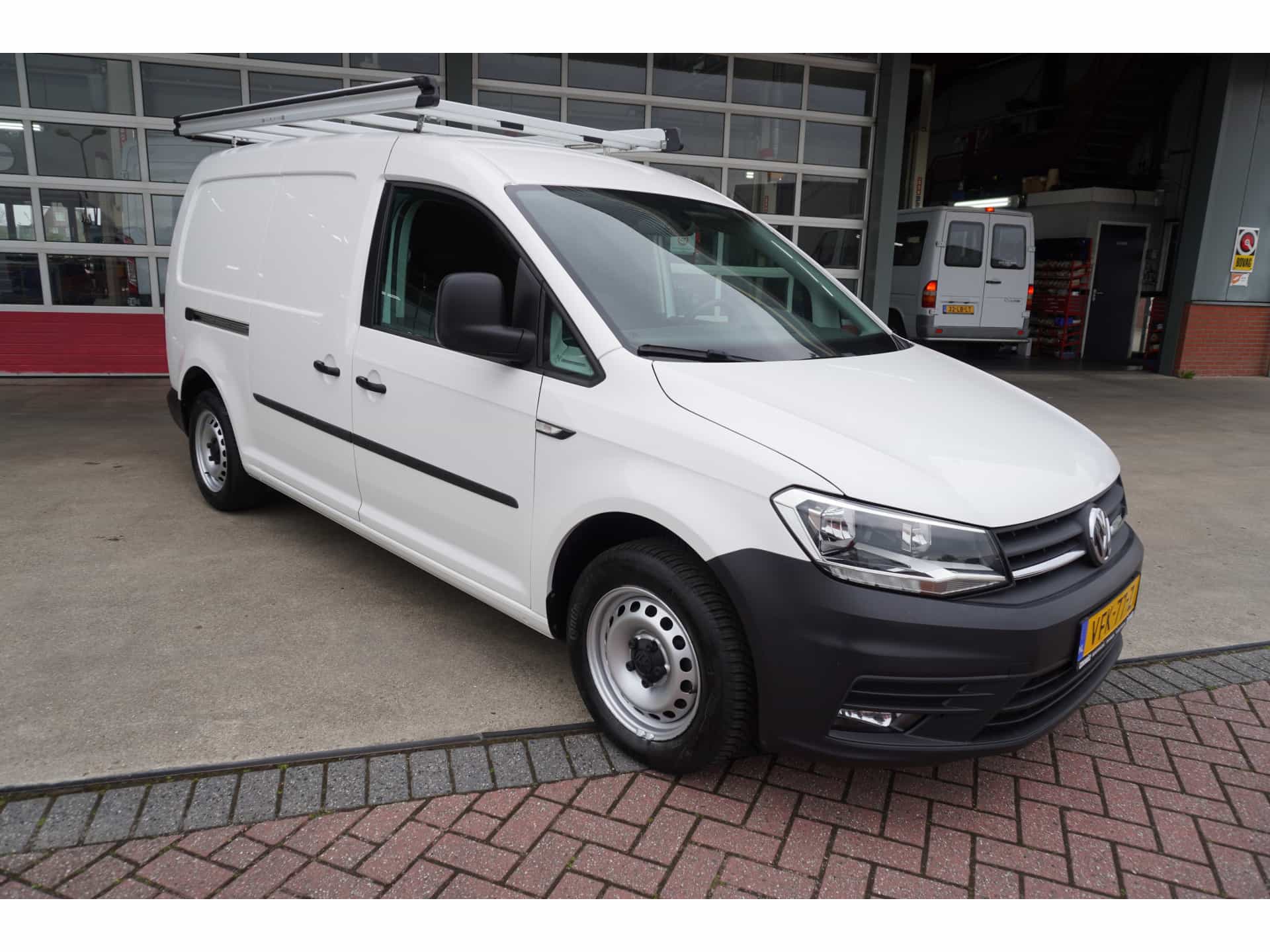 Volkswagen Caddy 2.0 TDI L2H1 BMT Maxi Comfortline