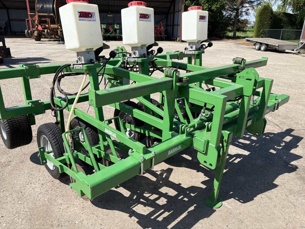 Basrijs granulaatsrooier  6 rijen