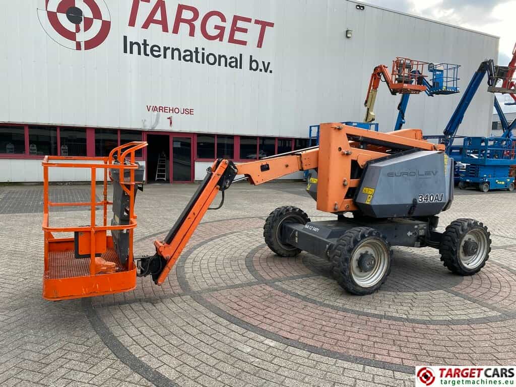 JLG 340AJ Articulated 4x4 Diesel Boom Work Lift 1233cm