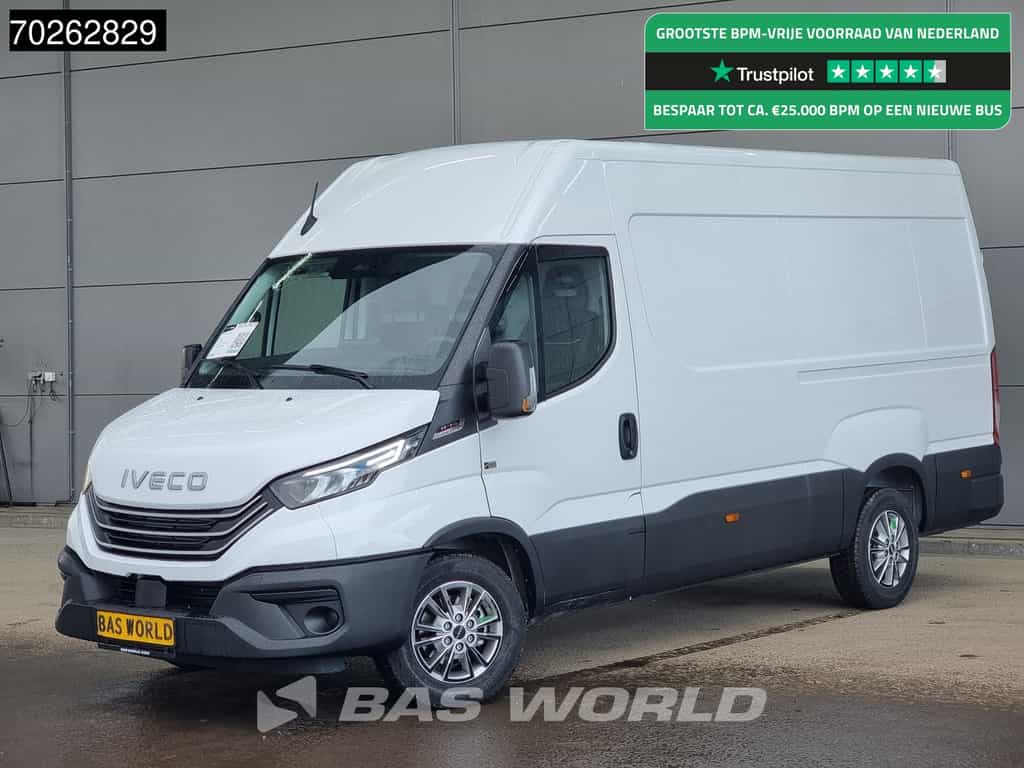 Iveco Daily 35S21 3.0L Automaat 210PK L2H2 2025-Model 3,5t Trekvermogen ACC LED CarPlay Camera Parkeersensoren Velgen Euro6 L3 12m3 Airco Trekhaak