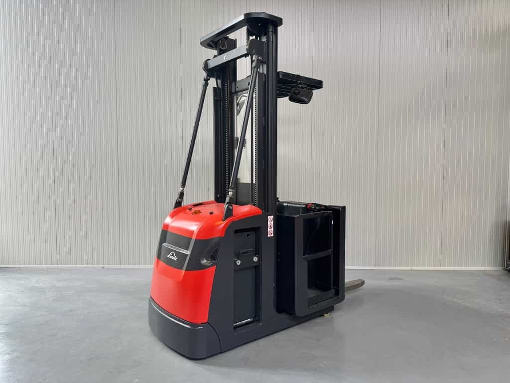 V 10 / 02 - 5212 * DOUBLE steering !!