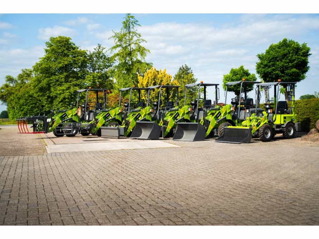 E-Kraft minishovel mini shovel weideman  giant