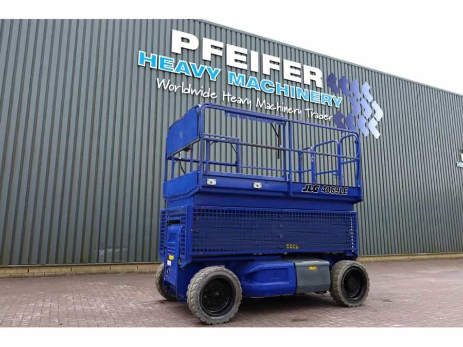 JLG 4069LE Electric, 14.2m Working Height, 360kg Capac