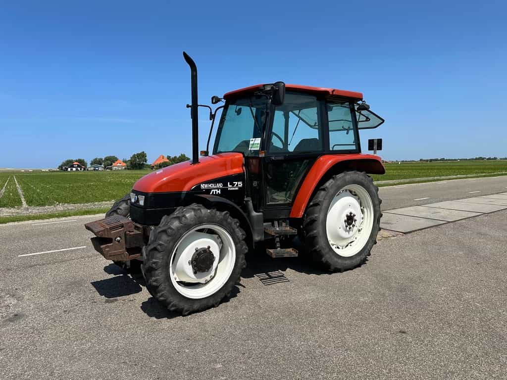New Holland L75