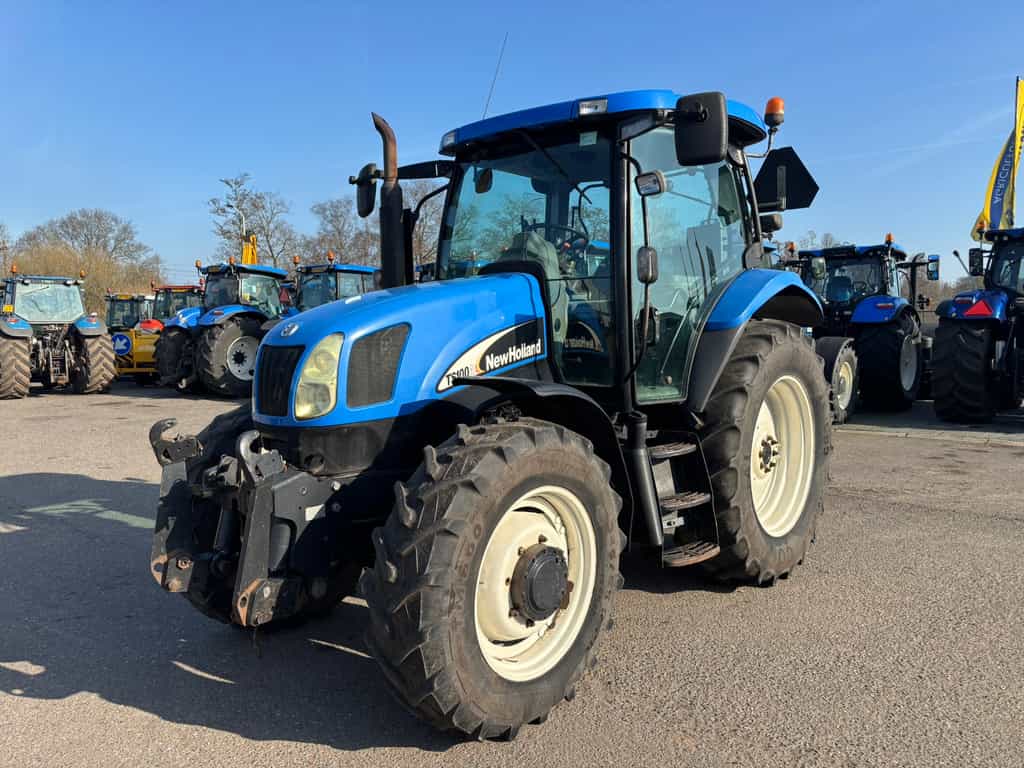 NEW HOLLAND TS100A