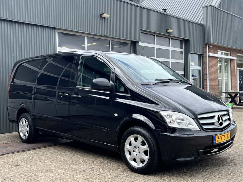 Mercedes-Benz Vito 116 CDI 320 Lang DC Luxe Automaat Airco Cruise control 2000kg trekgewicht Telefoonvoorbereiding Stuurwielbedinging Schuifdeur 5-persoons parkeersensoren voor en achter Euro 5
