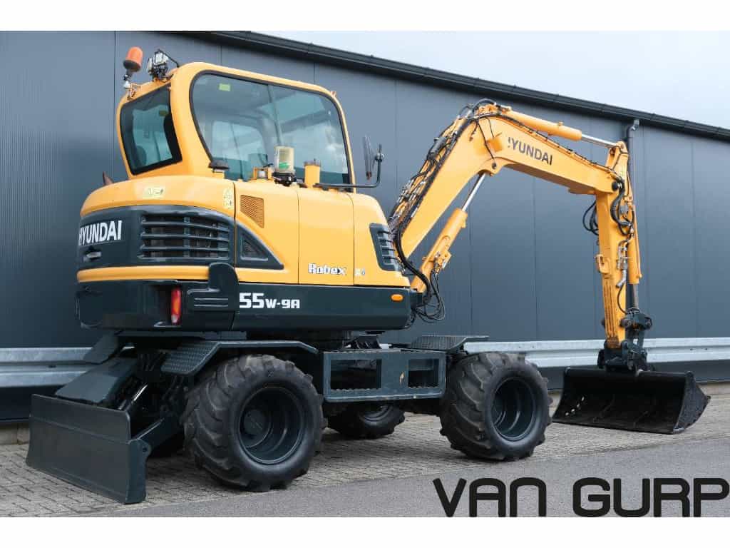 Hyundai Robex 55W-9A | 2017 | 2636h |