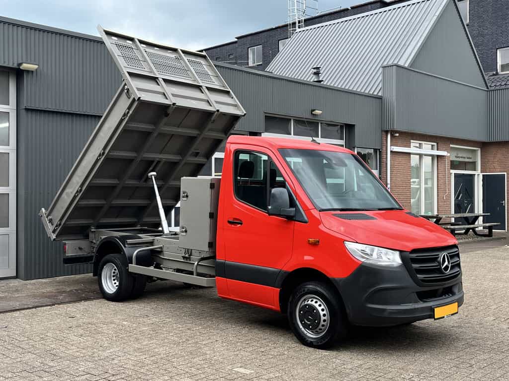 Mercedes-Benz Sprinter 514 2.2 CDI Kipper Airco Trekhaak 3500kg trekgewicht Telefoonverbinding 3-Persoons Gereedschapskist Kieper Open laadbak Bpm vrij voor particulier gebruik!!