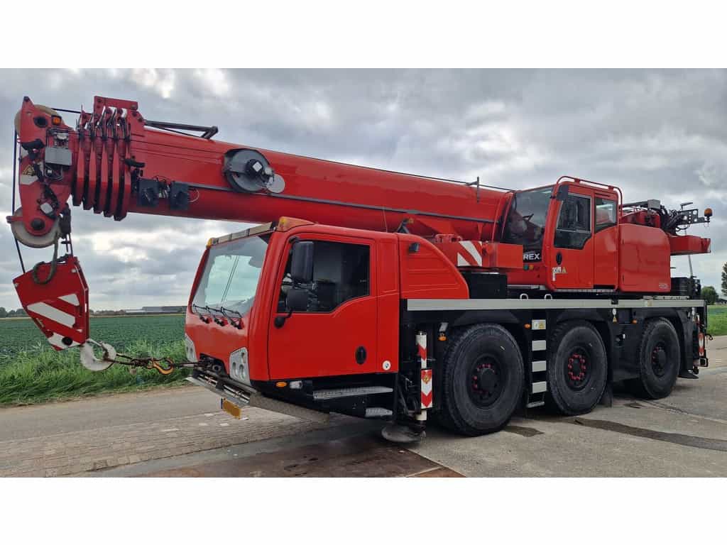 Terex Challenger 3160 mobile crane