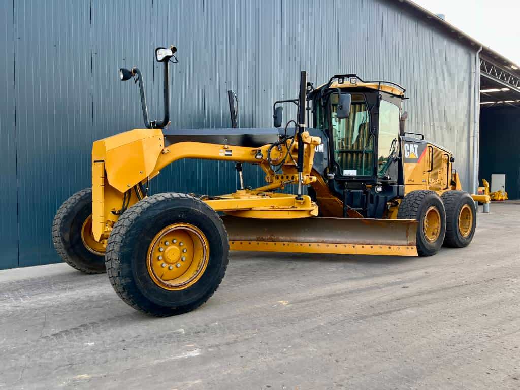CAT 140 M