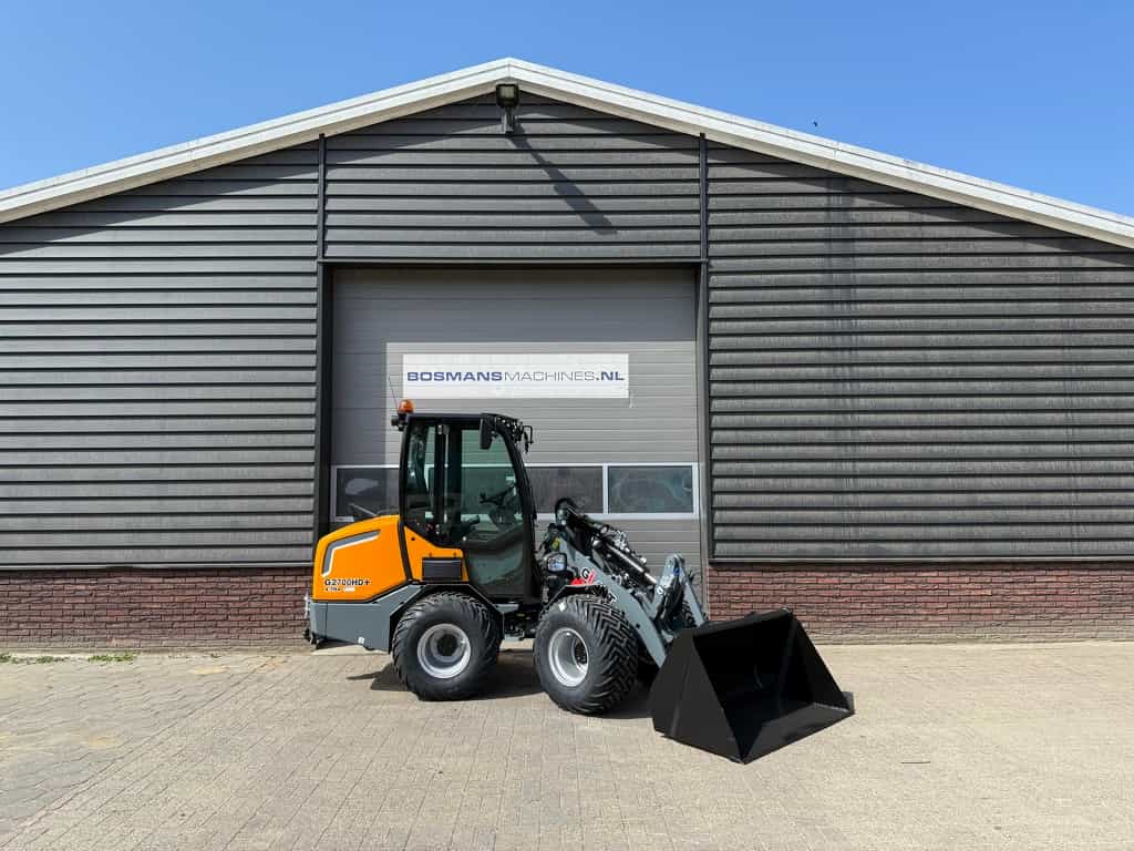 Giant G2700 X-TRA HD+ minishovel NIEUW met cabine