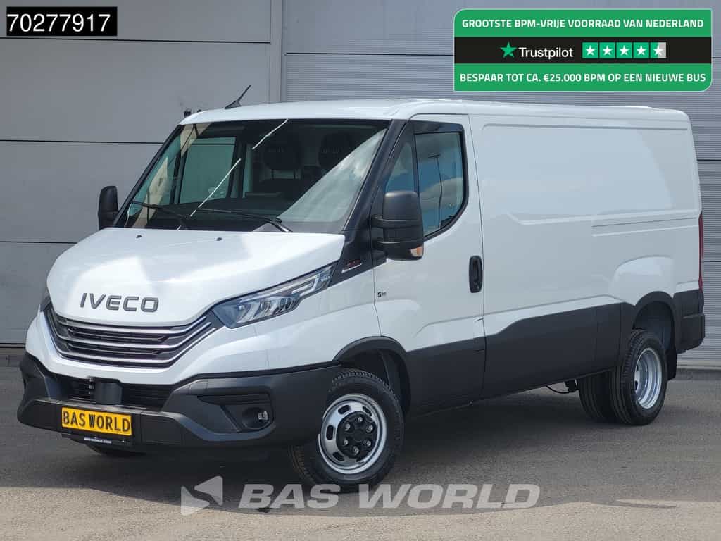 Iveco Daily 35C21 3.0L 210PK Automaat L2H1 Dubbellucht LED ACC 3.5t trekhaak Navi Laag dak 9m3 Airco Trekhaak