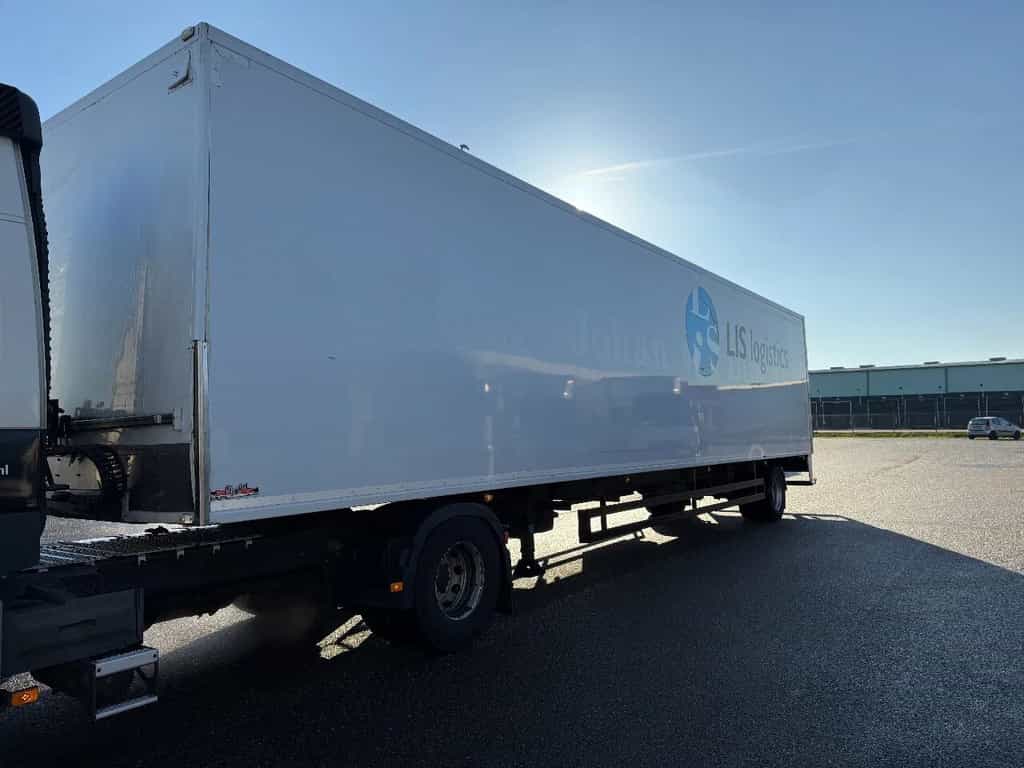 Pacton City oplegger 13.60m opslag trailer €950,- closed box semi-trailer