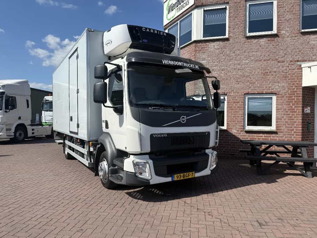 Volvo FL FL210 4X2 Kuhlkoffer mit Carrier Supra 550 / LBW / AHK refrigerated truck