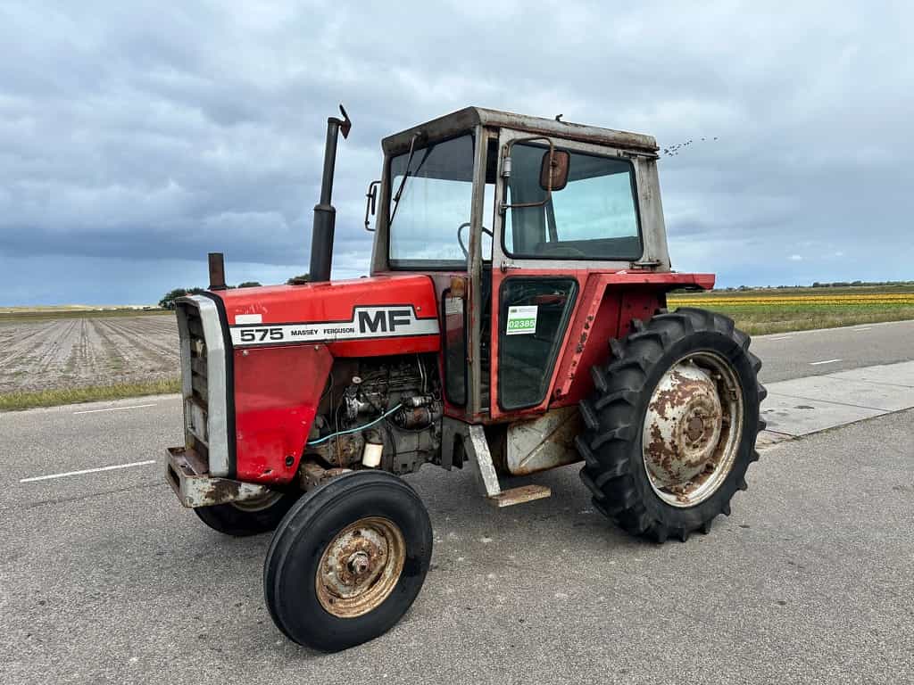 Massey Ferguson 575