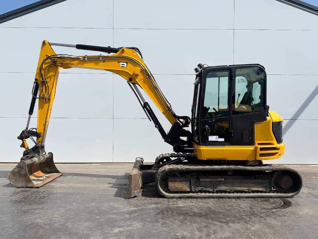 JCB 86C-1 - Hammer Lines / Quick Coupler