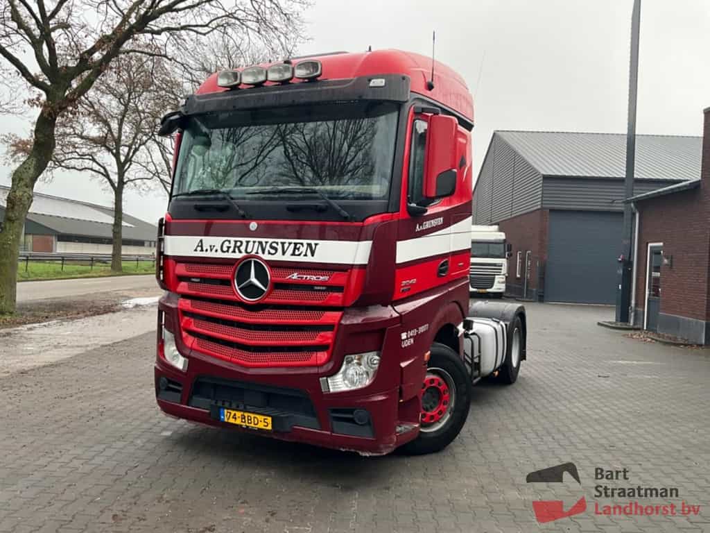Mercedes-Benz Actros 1842/2042 4x2 Euro 5 Trekker met kipperhydrauliek. BS1246