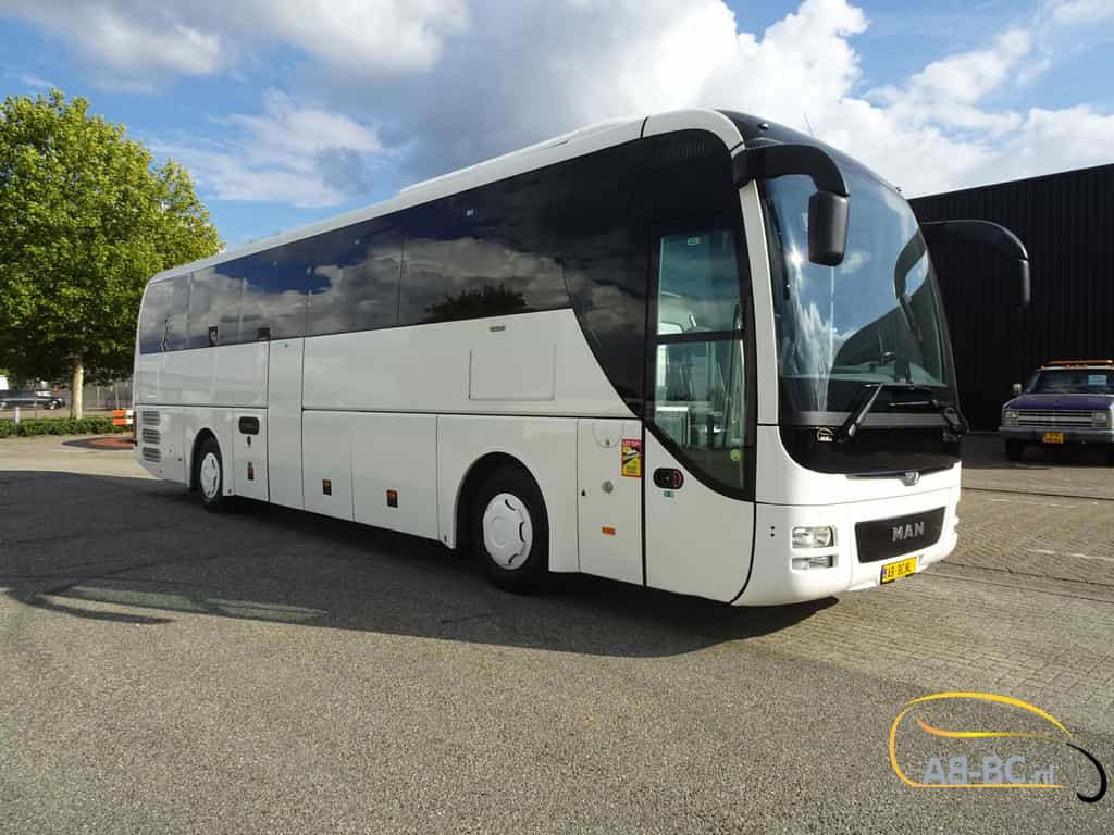 MAN R07 Lions Coach - 51 Seats EURO 6 coach bus