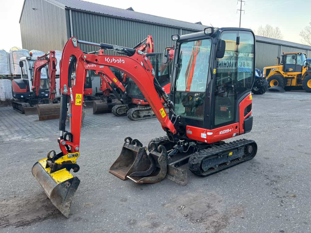 KUBOTA KX019-4