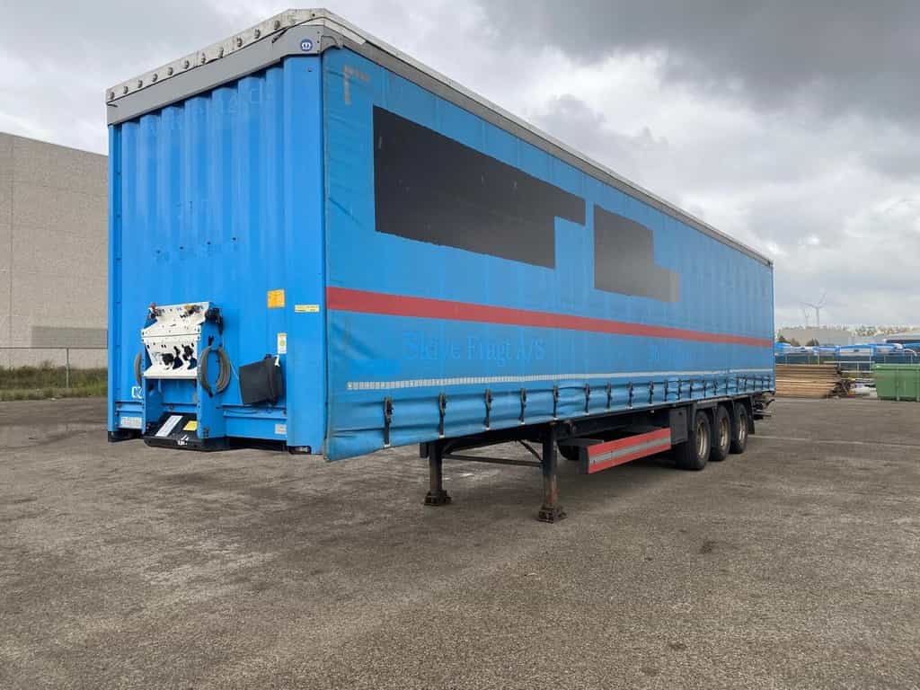 Krone Profi Liner curtain side semi-trailer