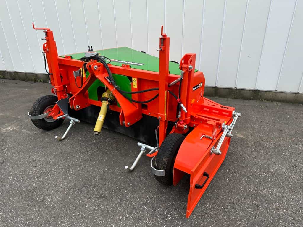 Holaras UM210F uienloofklapper