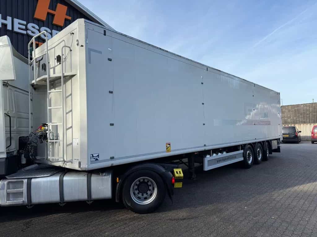 Kraker CF 200 92m3 Cargo Floor 8MM Stuuras/Lenkachse APK/TUV 05-2026 walking floor semi-trailer