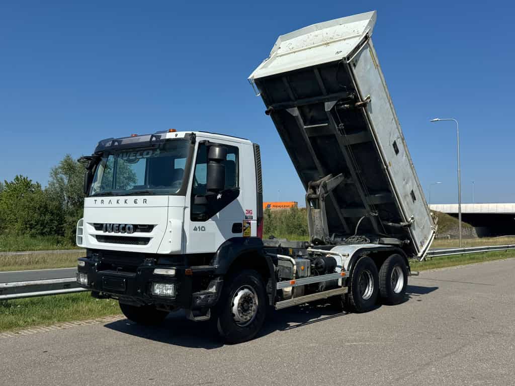 Iveco Trakker 410 6x4 Kipper