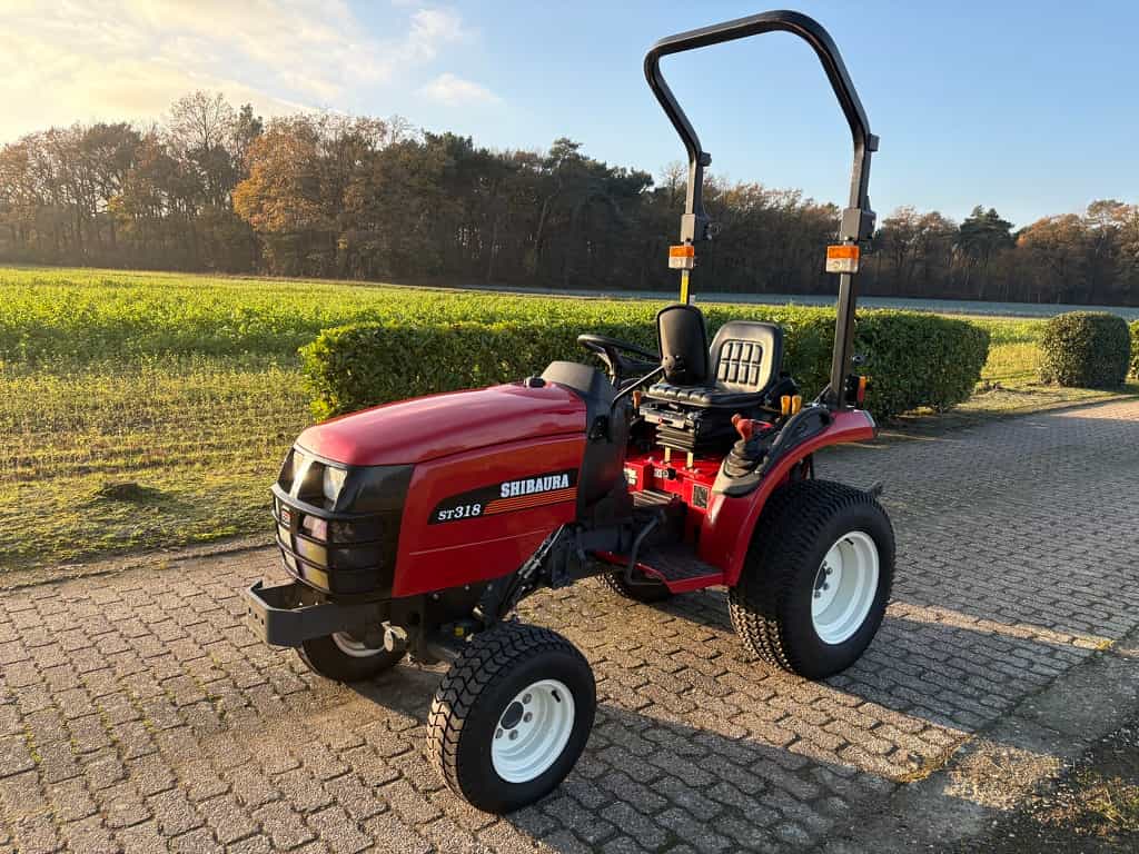 Shibaura ST318 mini tractor
