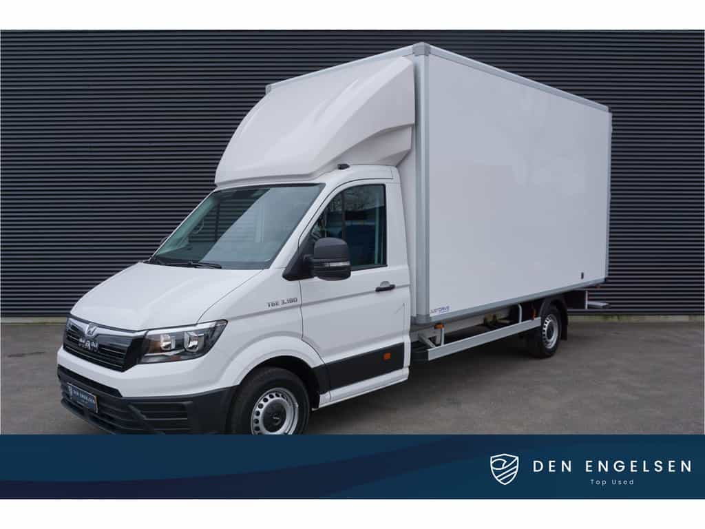 3.180 180pk Automaat Bakwagen Apple carplay Navi Camera Cruise control Lat-om-lat Meubelbak