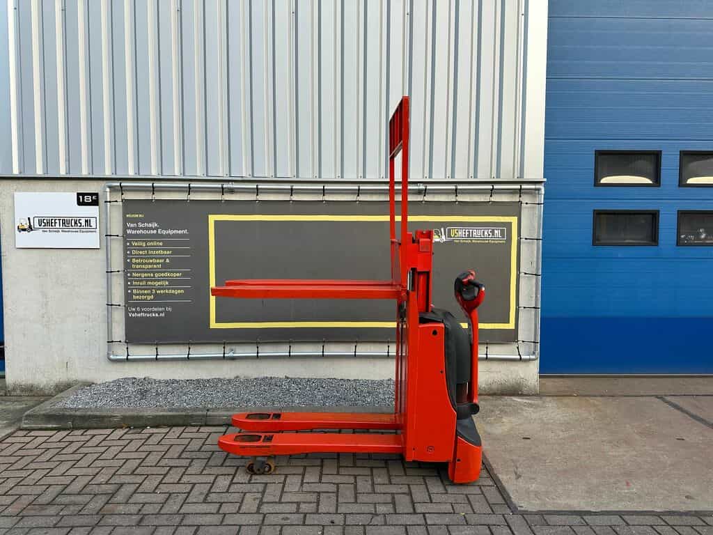 VS-22499  Compacte DUO elektrische stapelaar linde 1010mm