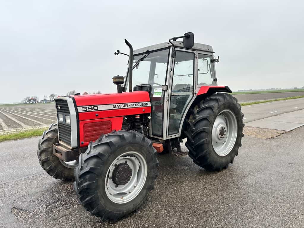 Massey Ferguson 390