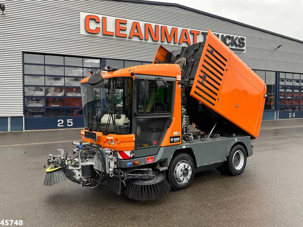 Ravo 580 with 3-rd brush