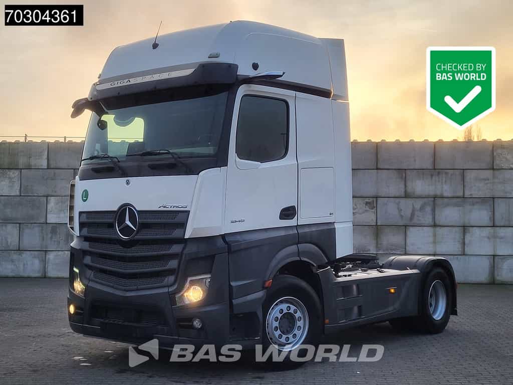 Mercedes Actros 1845 4X2 GigaSpace Retarder MirrorCam Navi Euro 6