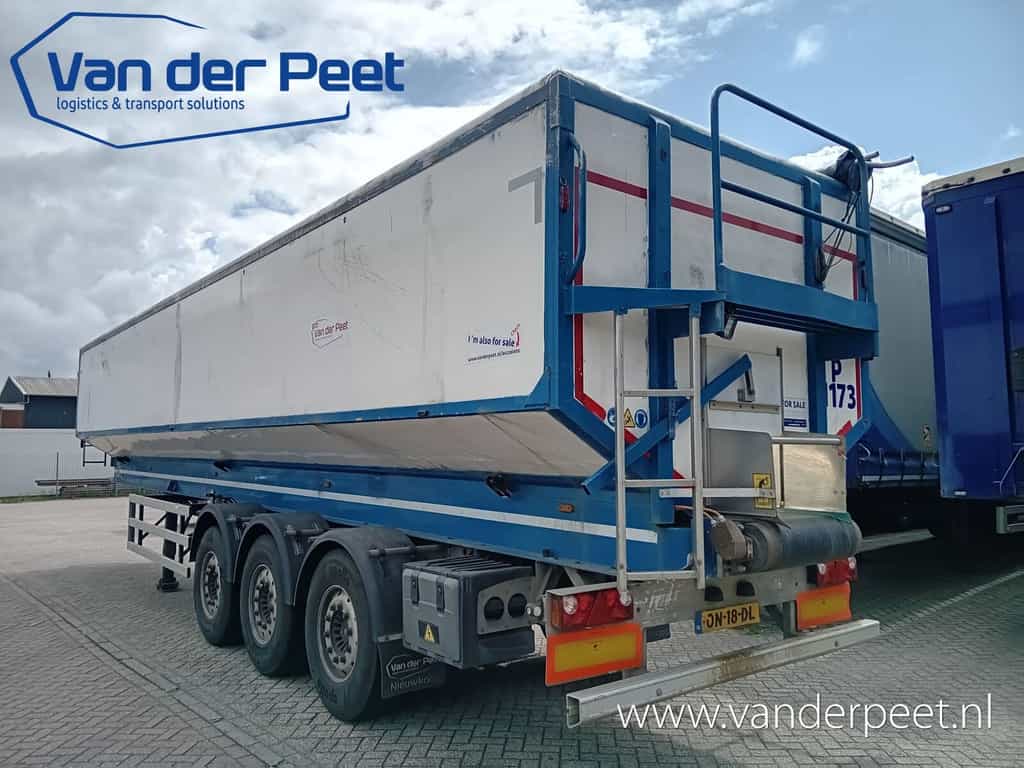 Knapen Trailers belt semi-trailer