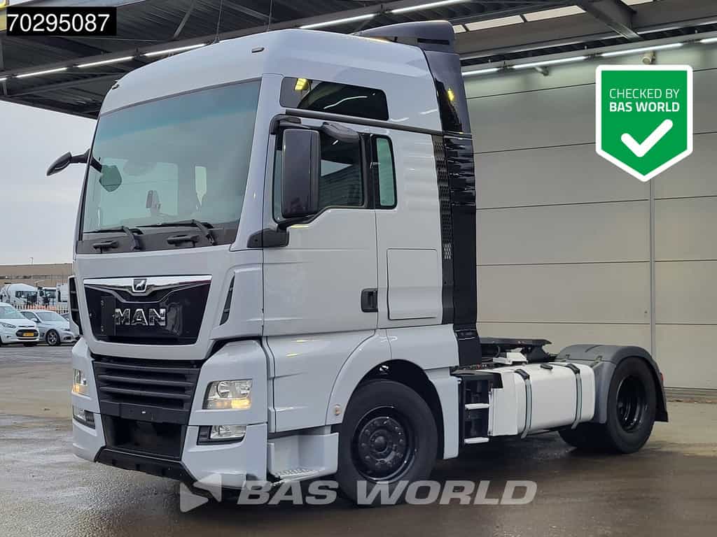 MAN TGX 18.500 4X2 XXL Mega Retarder 2x Tanks Full-Air