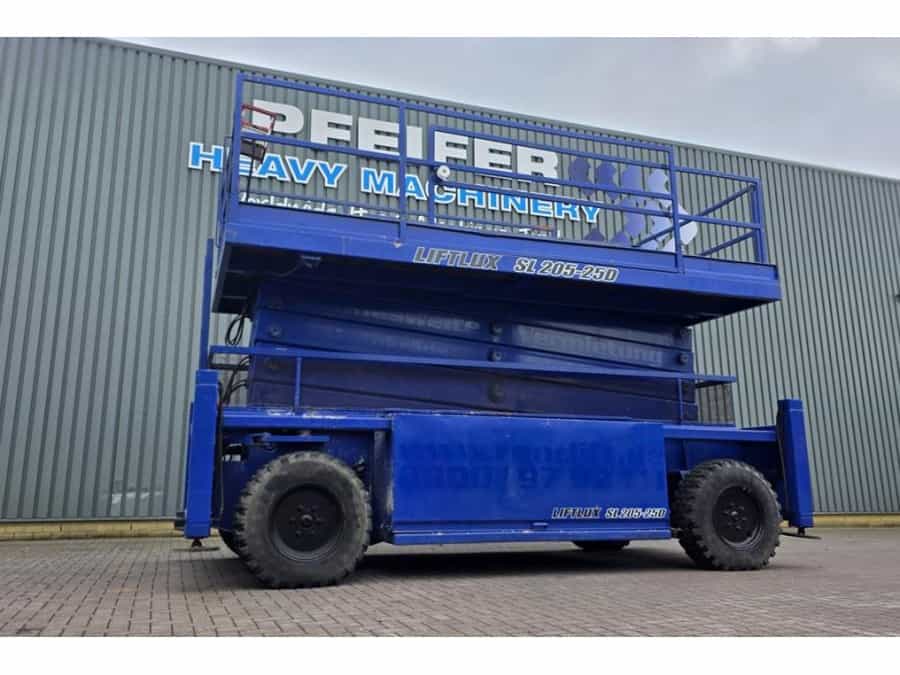 Liftlux SL205-25D4WDSP NEW TYRES, Diesel, 4x4 Drive, Hydra