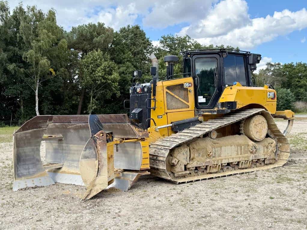 CAT D6 XE LGP - German Machine/Folding Blade/Ripper