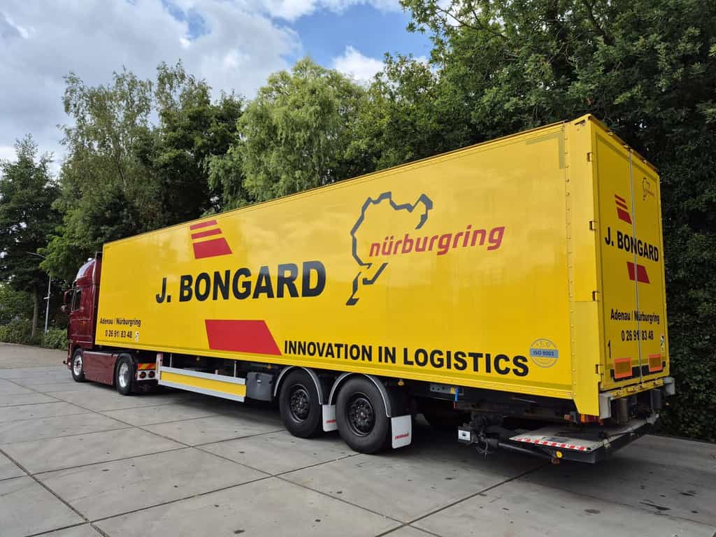 Fruehauf 2xLadebordwand auch seitlich! 288276km! 2stuck closed box semi-trailer