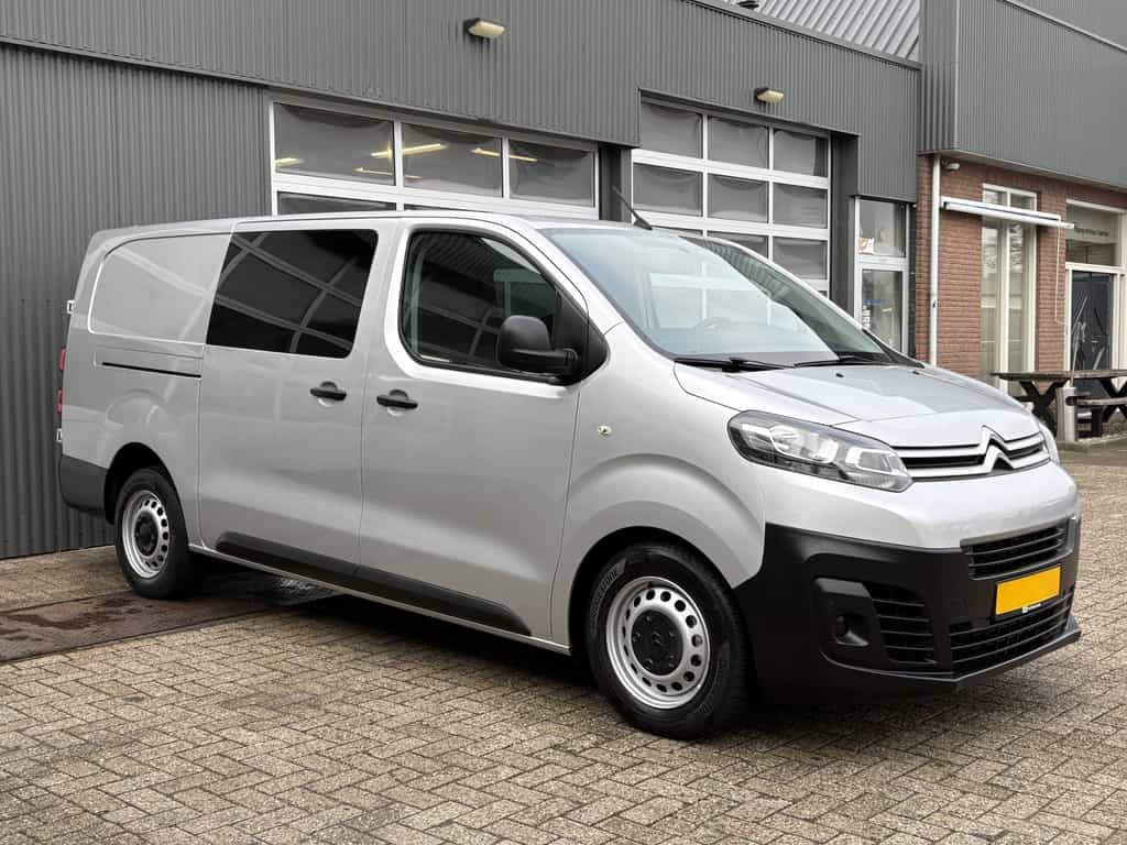 Citroën Jumpy 2.0 BlueHDI DC Marge BTW en BPM vrij!! Airco Cruise controle Trekhaak 2500kg Navigatiesysteem 5-Persoons Parkeerhulp achter Apple carplay 1e eigenaar Euro 6 Bpm en Btw vrij voor particulier gebruik !!