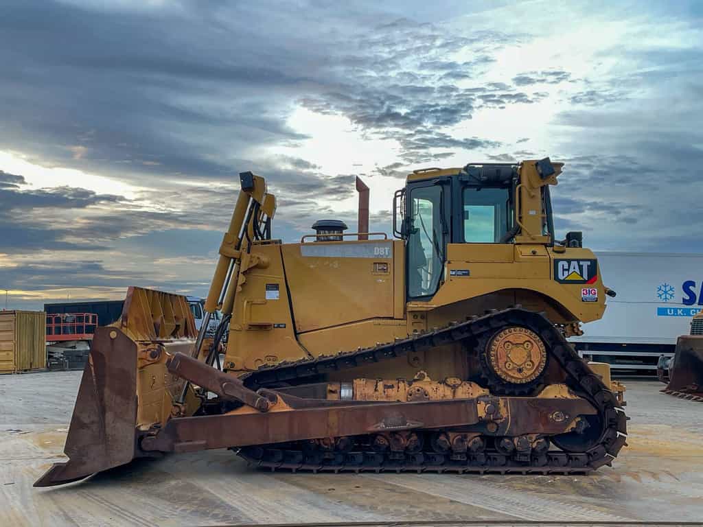 Caterpillar D8T - 2021 CAT Certified rebuild CE / EPA